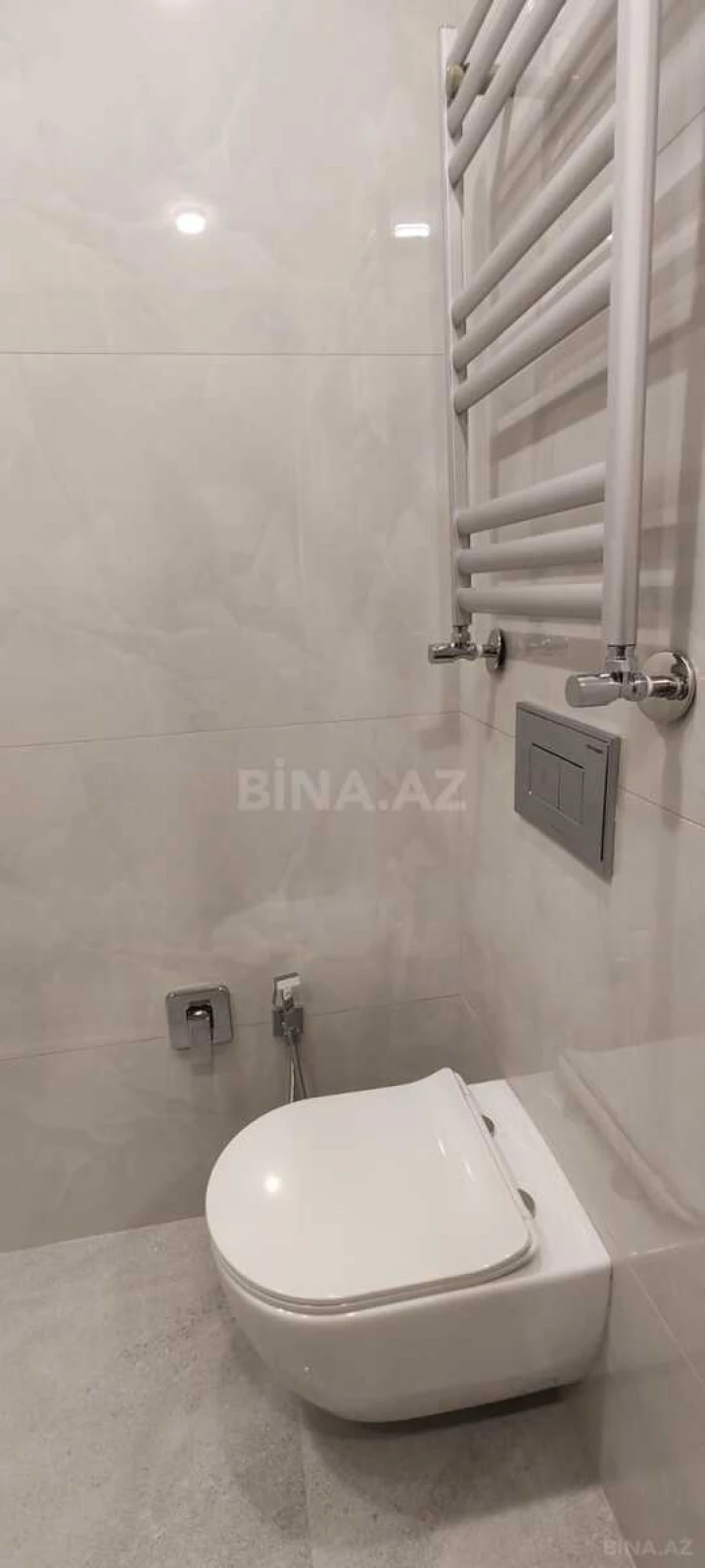 Satılır 2 otaqlı mənzil 65 m²