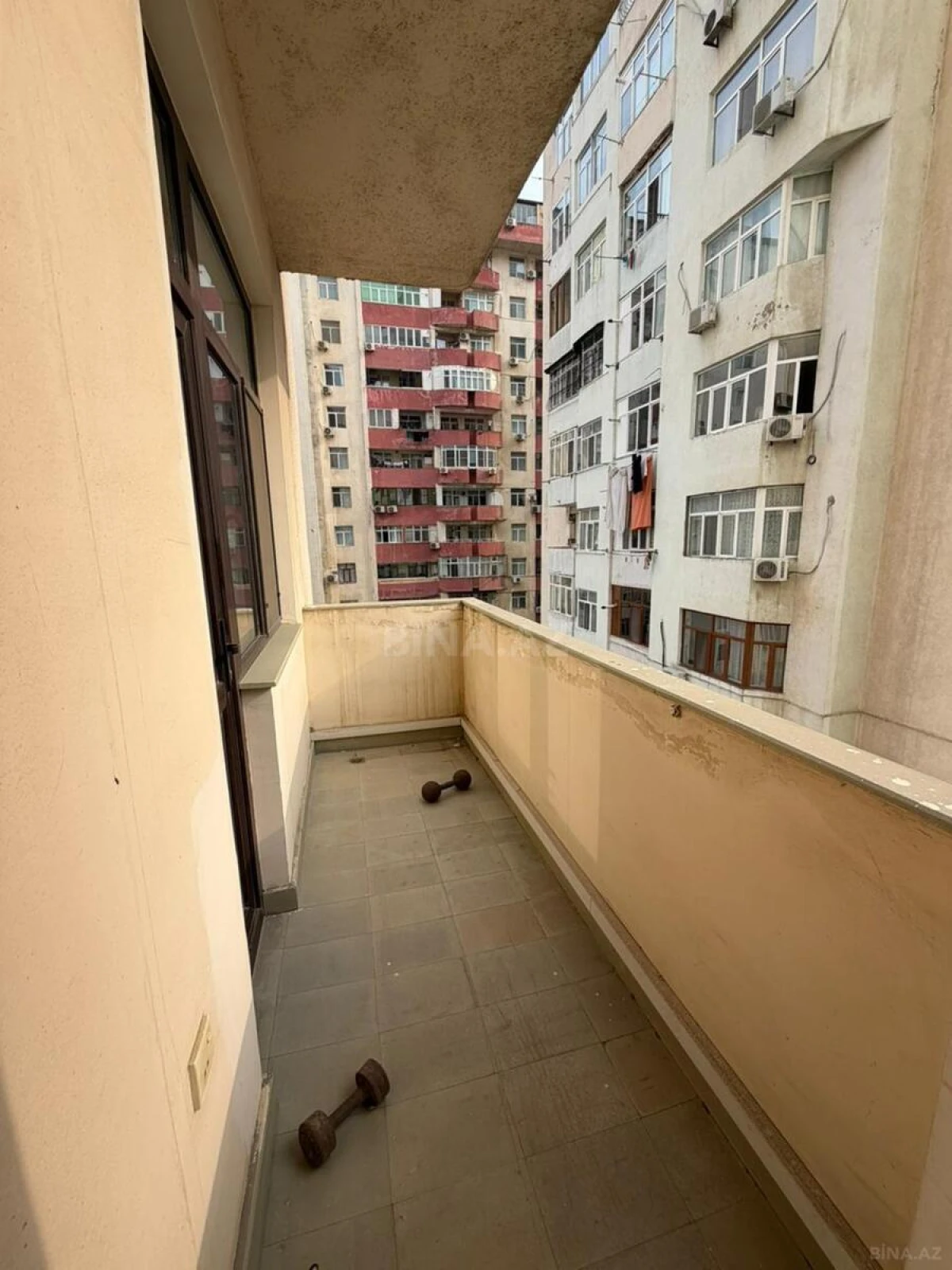 Satılır 3 otaqlı mənzil 120 m²