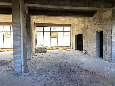 Satılır obyekt 500 m²