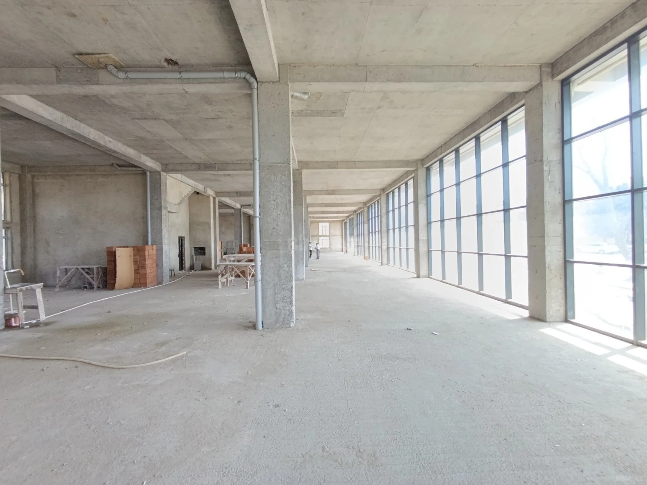 Satılır obyekt 500 m²