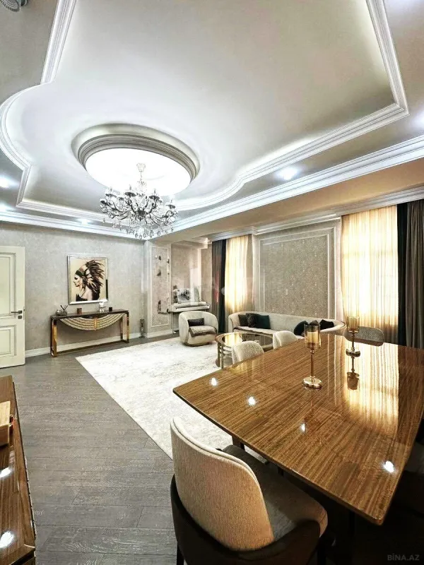 Satılır 3 otaqlı mənzil 139 m²