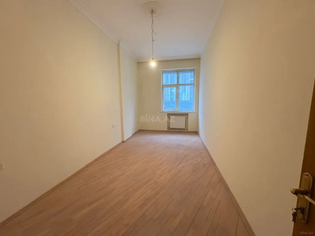 Satılır 3 otaqlı mənzil 100 m²