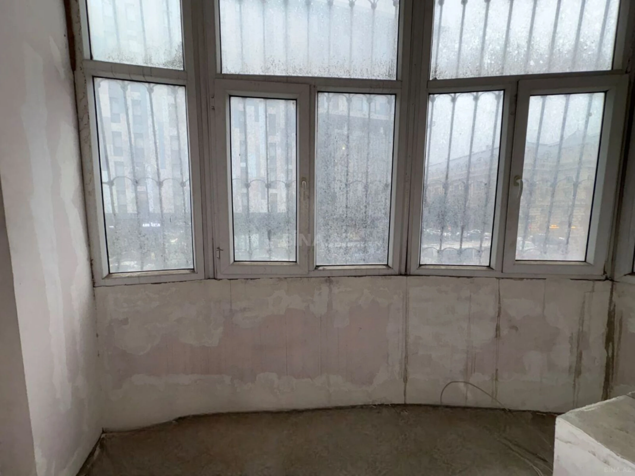 Satılır 3 otaqlı mənzil 100 m²