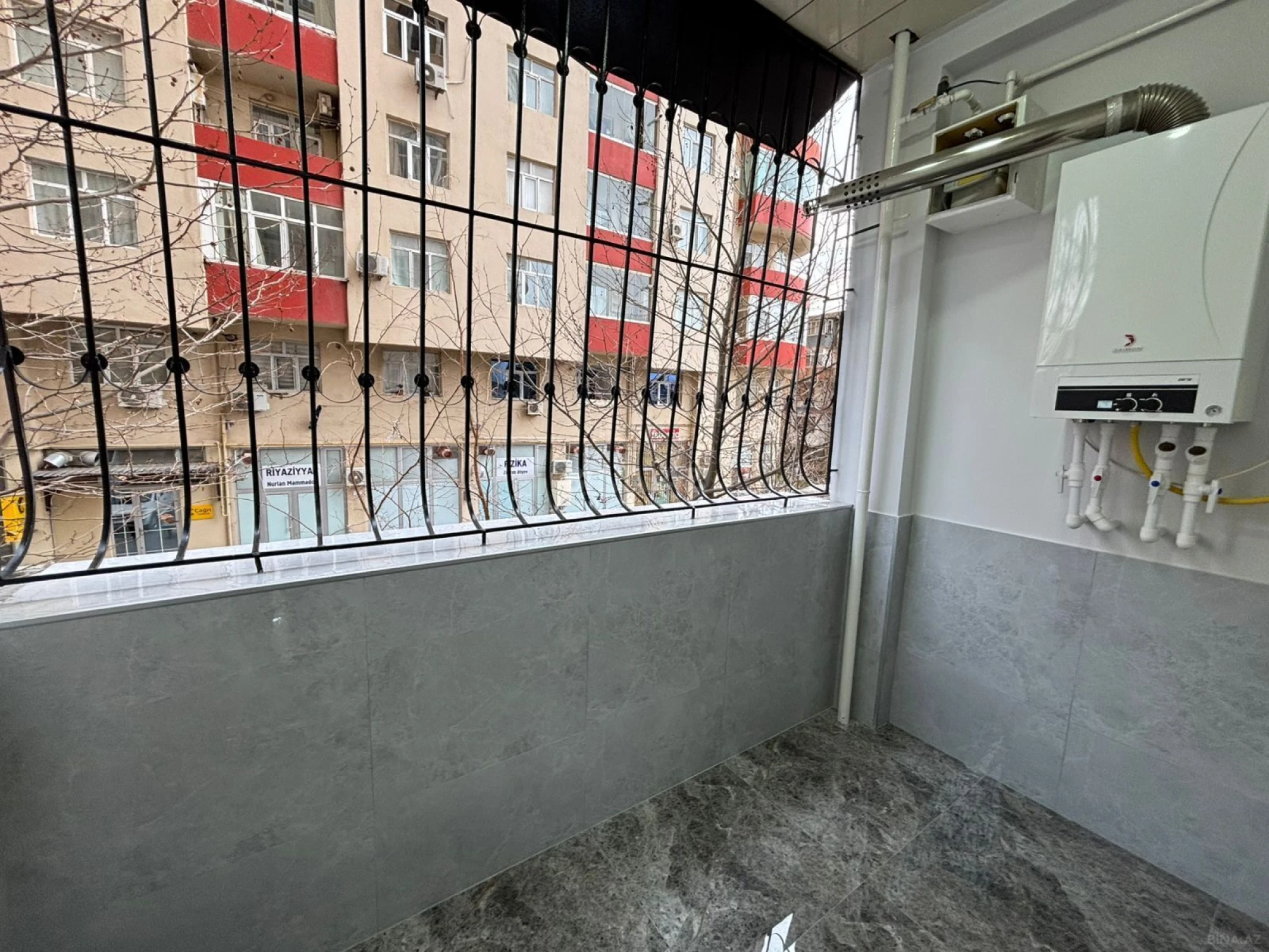 Satılır 3 otaqlı mənzil 95 m²