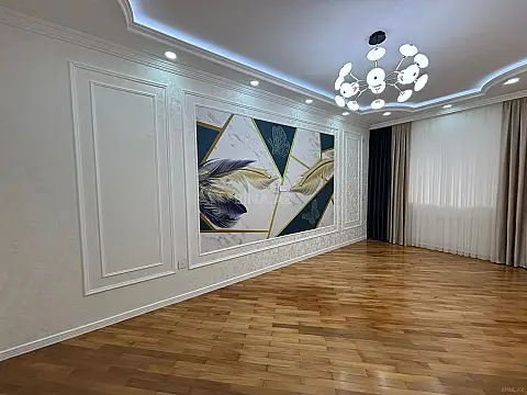 Satılır 3 otaqlı mənzil 95 m²