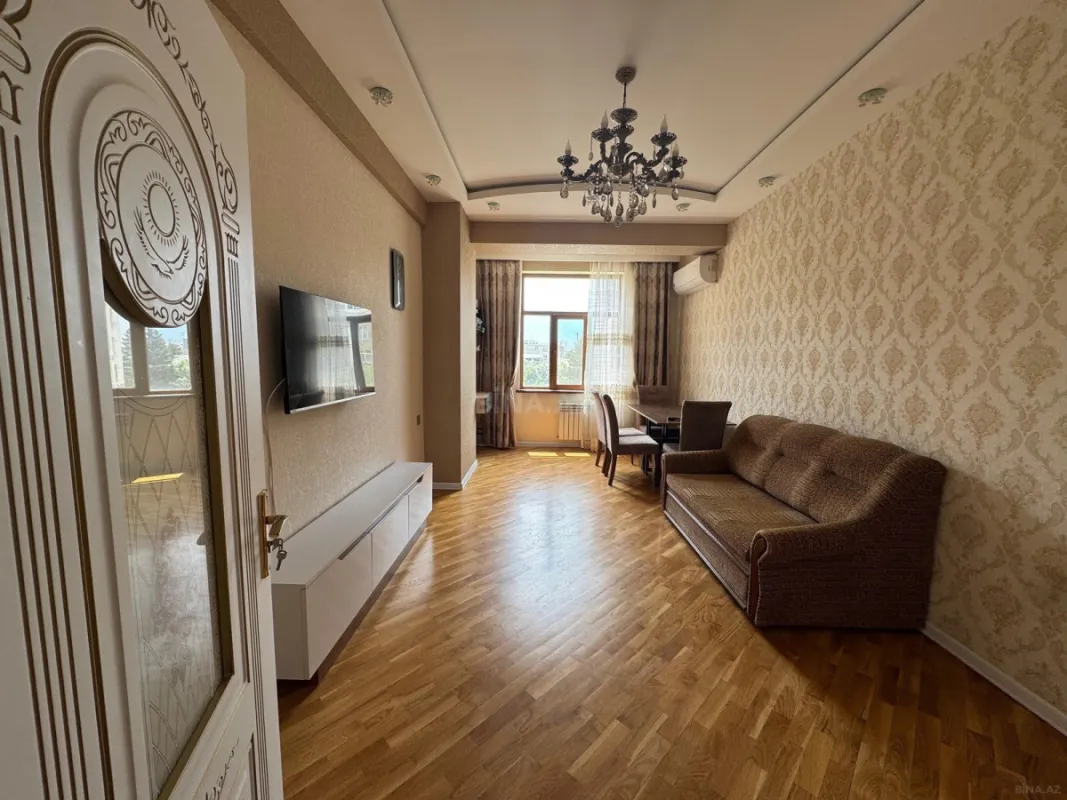 Kirayə verilir 2 otaqlı mənzil 65 m²