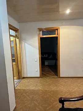 Satılır 4 otaqlı mənzil 178 m²