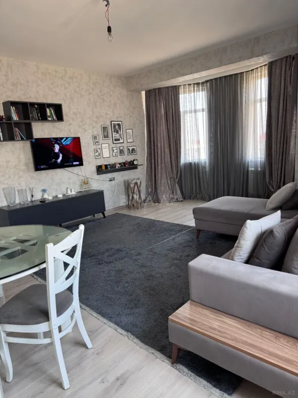 Kirayə verilir 3 otaqlı mənzil 120 m²