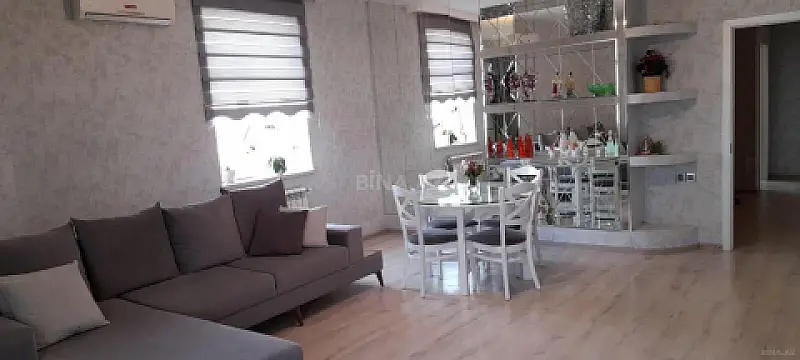 Kirayə verilir 3 otaqlı mənzil 120 m²