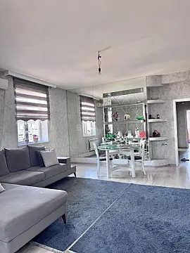 Kirayə verilir 3 otaqlı mənzil 120 m²