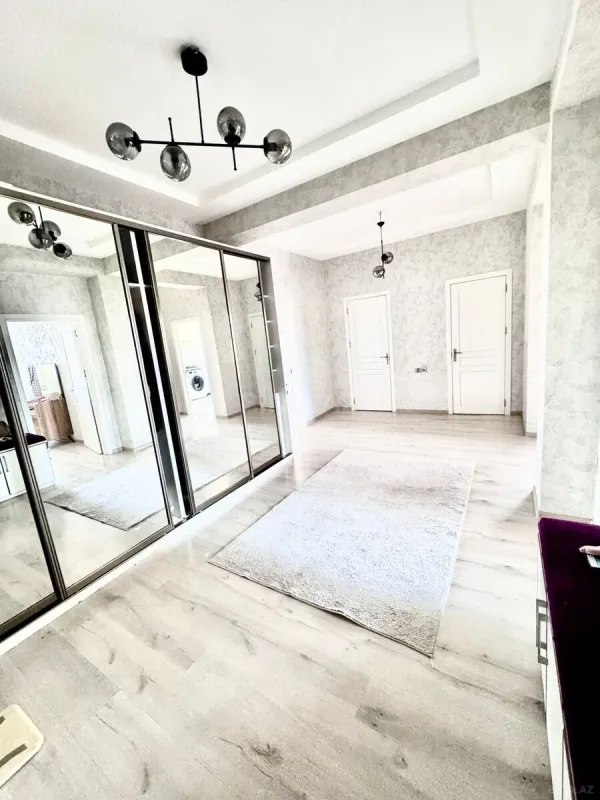 Kirayə verilir 3 otaqlı mənzil 120 m²