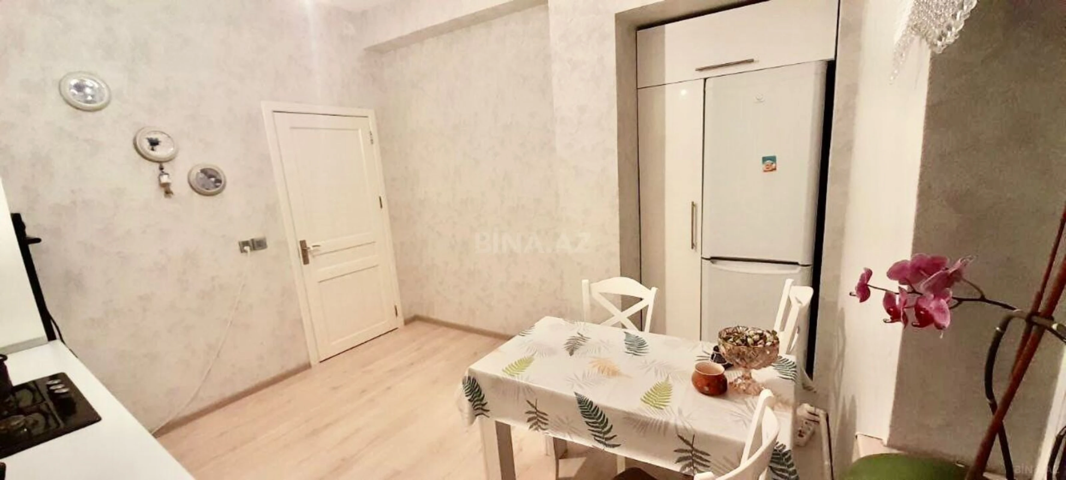 Kirayə verilir 3 otaqlı mənzil 120 m²