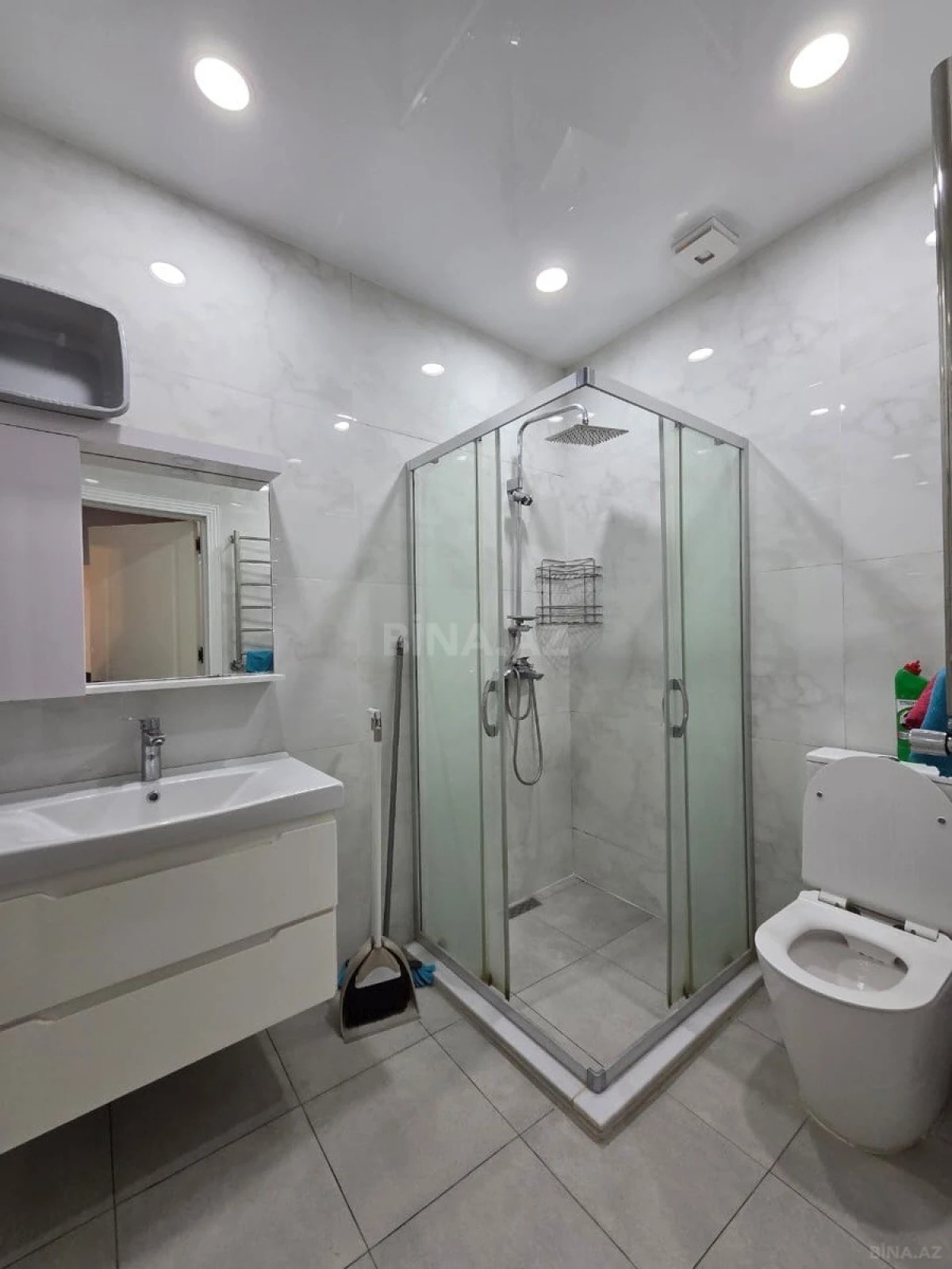 Kirayə verilir 3 otaqlı mənzil 110 m²