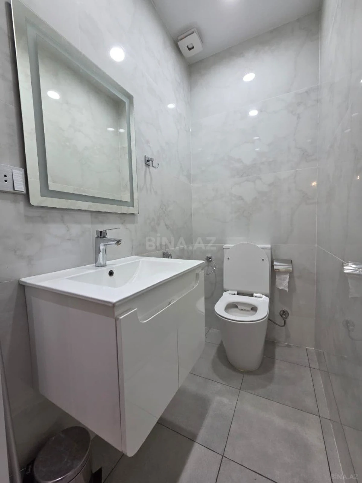 Kirayə verilir 3 otaqlı mənzil 110 m²