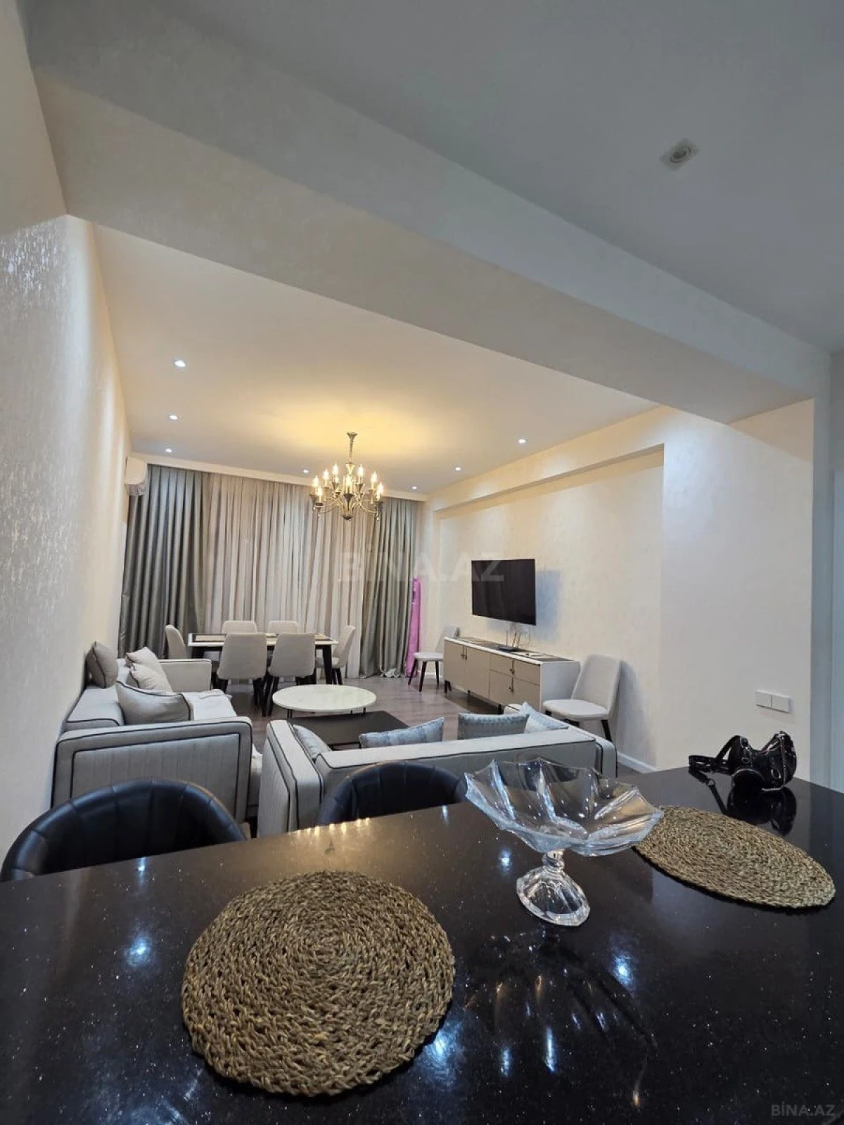 Kirayə verilir 3 otaqlı mənzil 110 m²