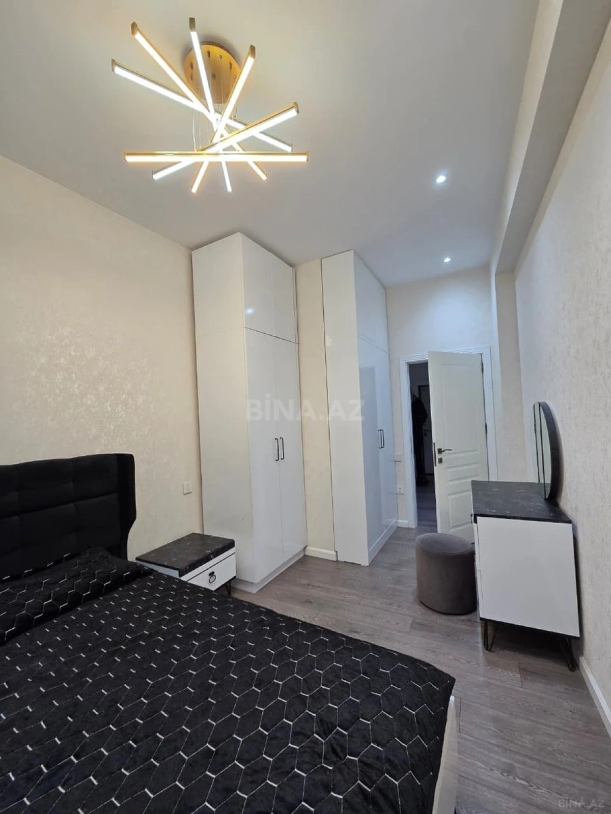 Kirayə verilir 3 otaqlı mənzil 110 m²