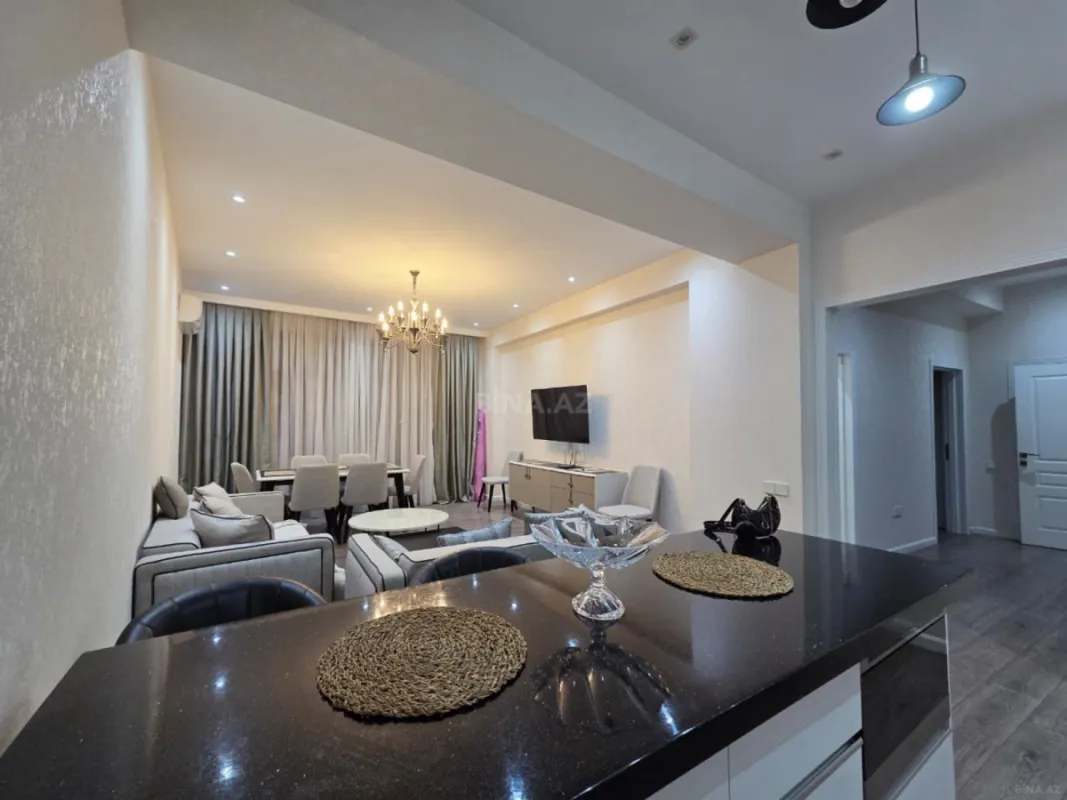 Kirayə verilir 3 otaqlı mənzil 110 m²