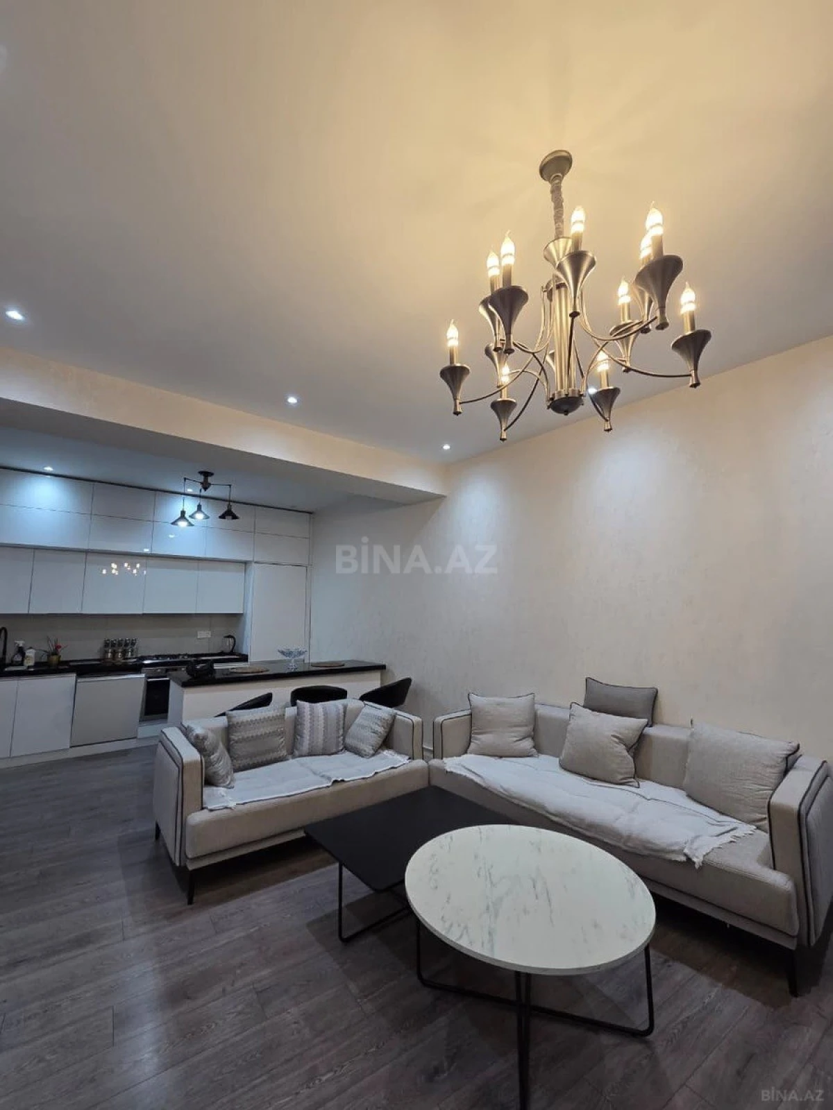 Kirayə verilir 3 otaqlı mənzil 110 m²
