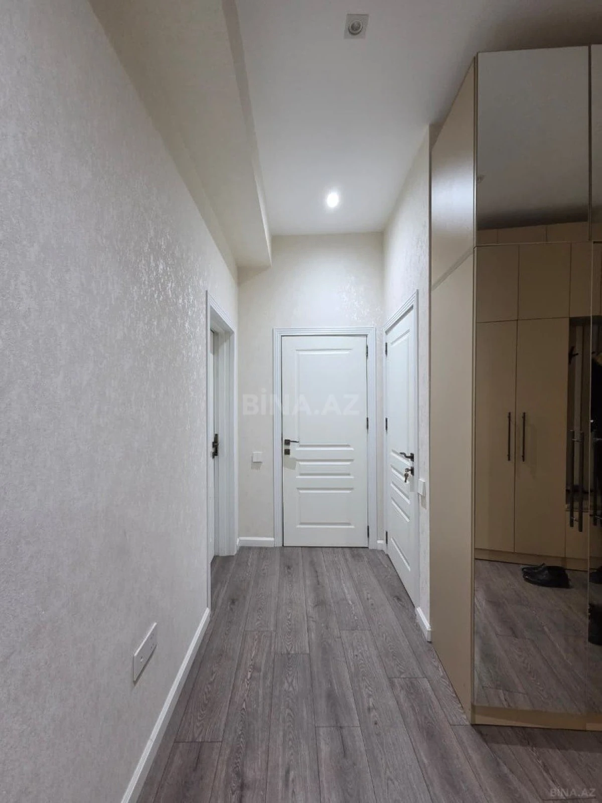 Kirayə verilir 3 otaqlı mənzil 110 m²