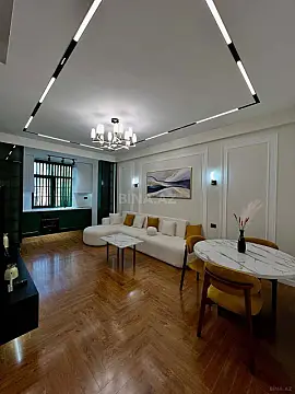 Kirayə verilir 2 otaqlı mənzil 70 m²