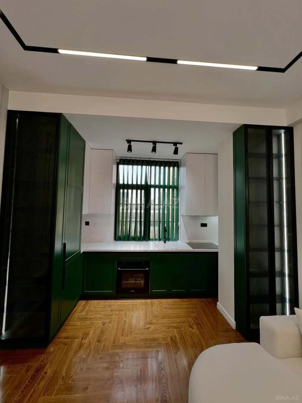 Kirayə verilir 2 otaqlı mənzil 70 m²