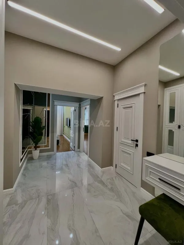 Kirayə verilir 2 otaqlı mənzil 70 m²