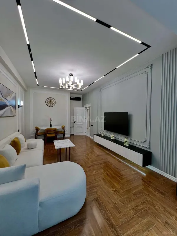 Kirayə verilir 2 otaqlı mənzil 70 m²