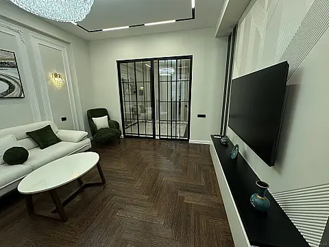 Satılır 2 otaqlı mənzil 86 m²