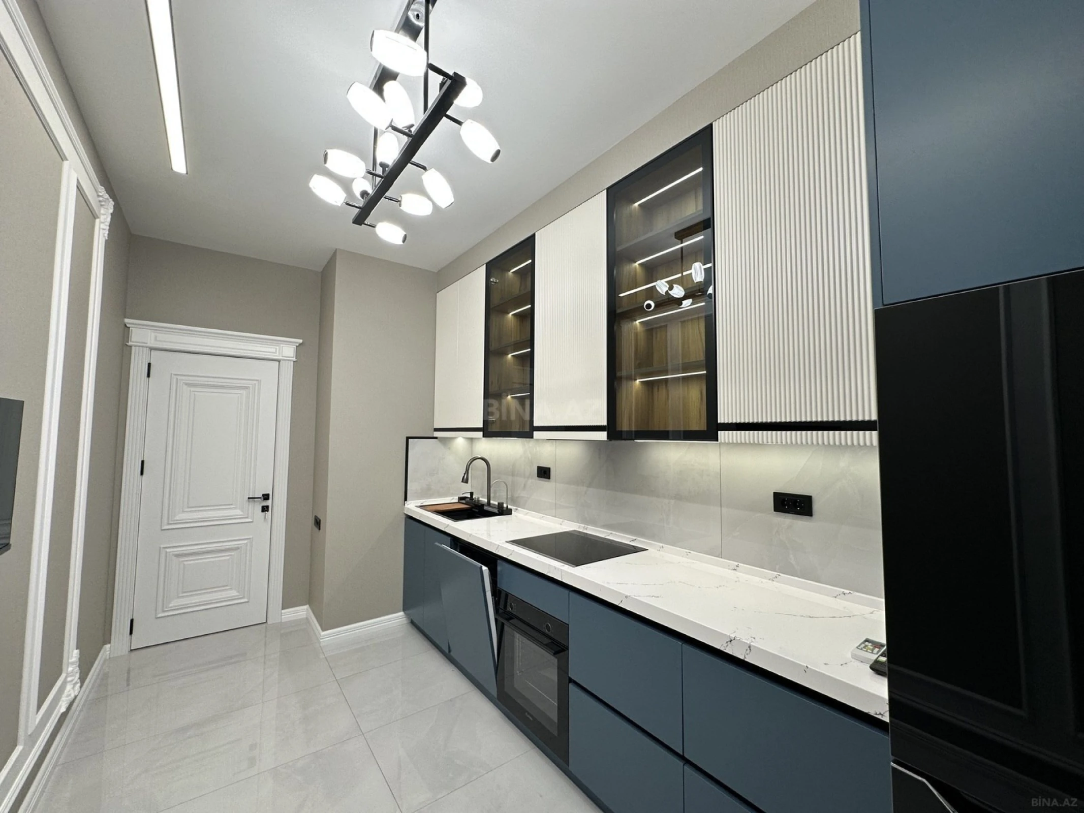 Satılır 2 otaqlı mənzil 86 m²