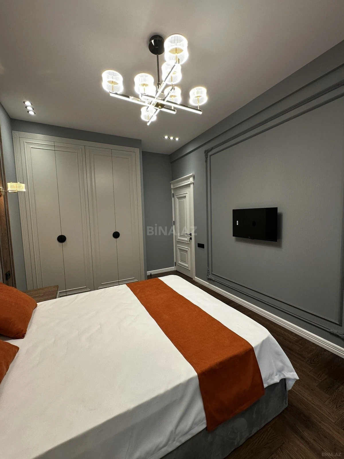 Satılır 2 otaqlı mənzil 86 m²