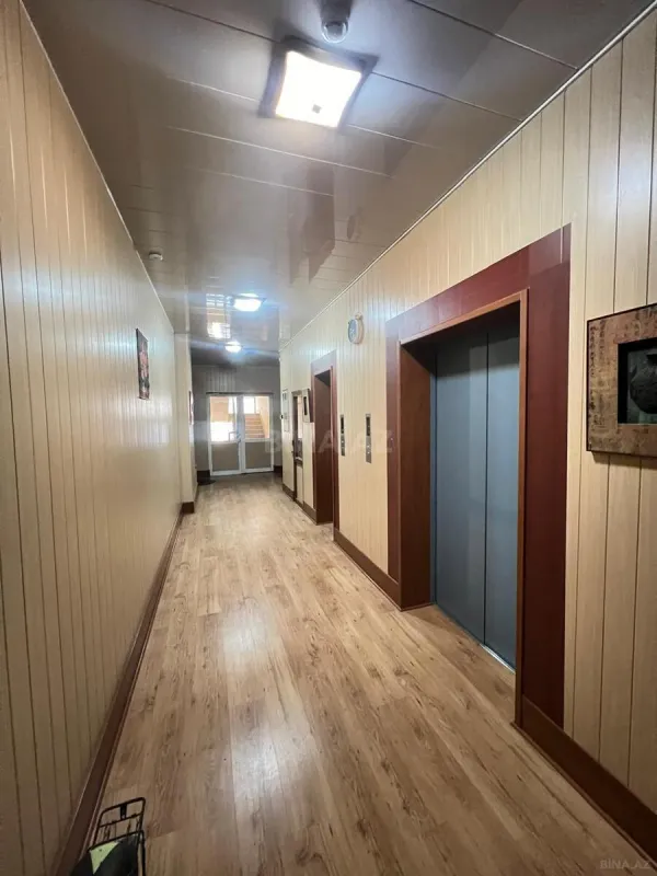 Satılır 4 otaqlı mənzil 165 m²