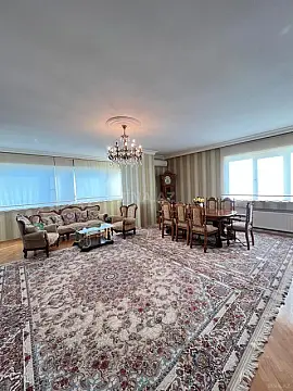 Satılır 4 otaqlı mənzil 165 m²