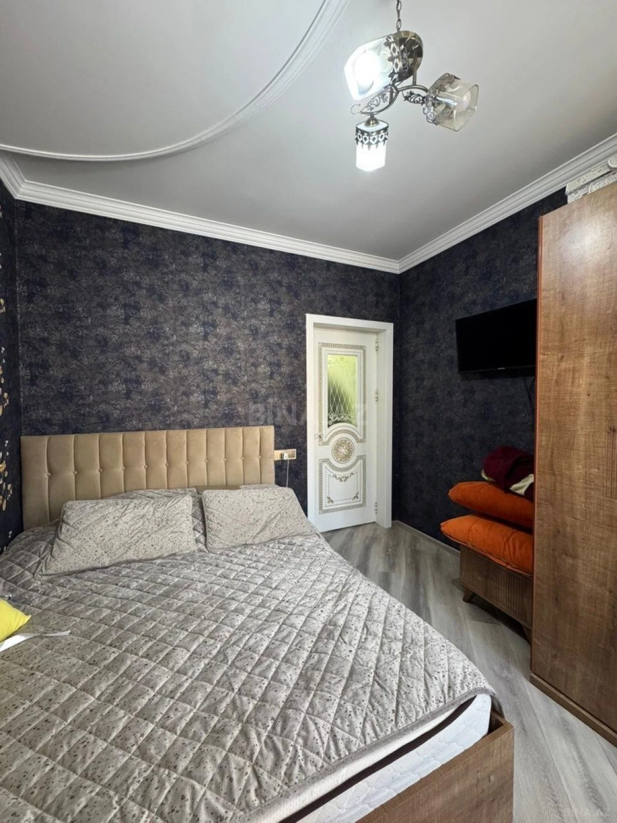 Satılır 2 otaqlı mənzil 65 m²