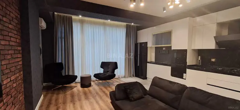 Satılır 3 otaqlı mənzil 120 m² — Bakı, İnşaatçılar 3 otaq 120.00 m²