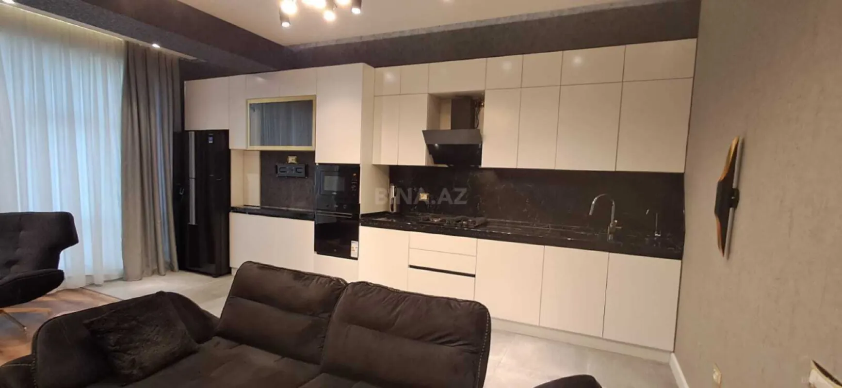 Satılır 3 otaqlı mənzil 120 m²