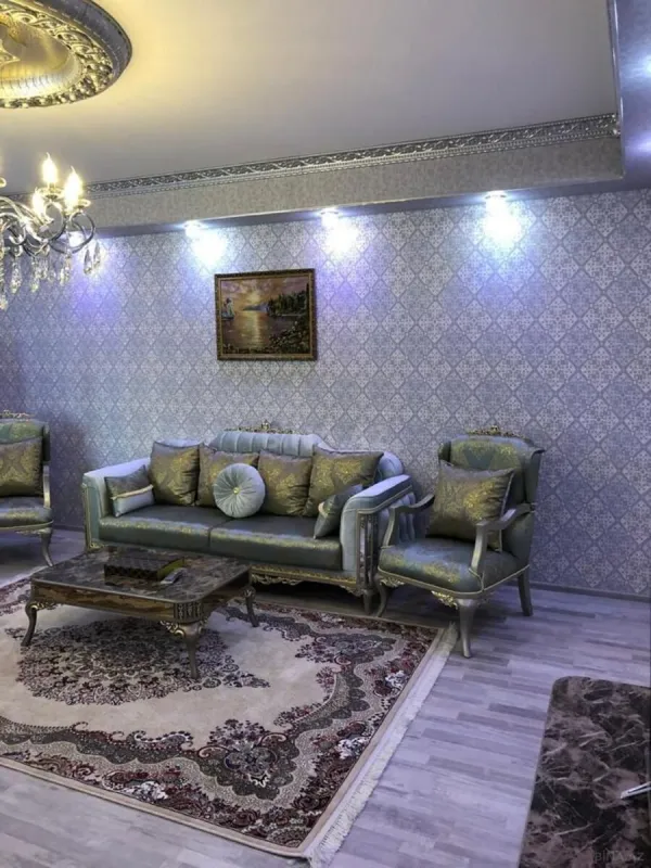 Kirayə verilir 3 otaqlı mənzil 140 m²