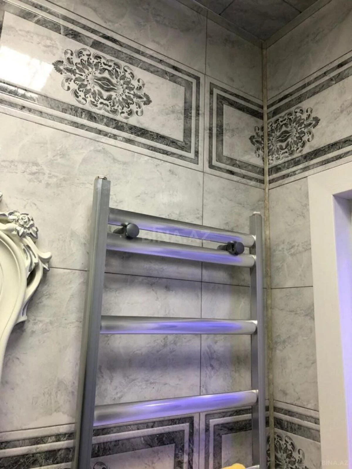 Kirayə verilir 3 otaqlı mənzil 140 m²