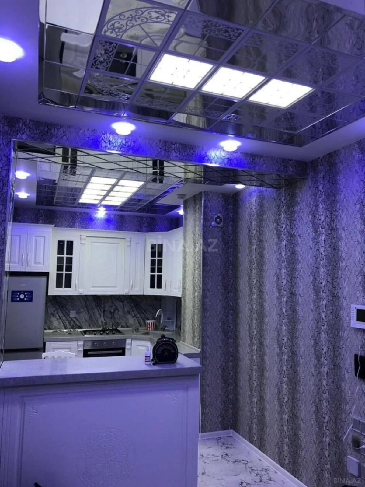 Kirayə verilir 3 otaqlı mənzil 140 m²