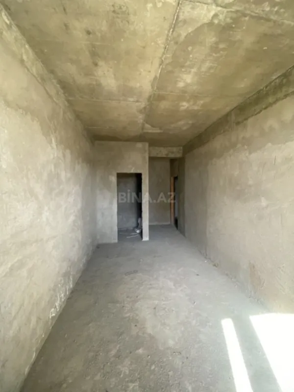 Satılır 3 otaqlı mənzil 126.5 m²