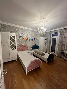 Satılır 3 otaqlı mənzil 142 m²