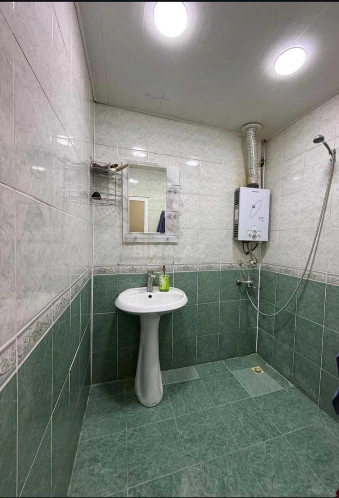 Satılır 2 otaqlı mənzil 60 m²