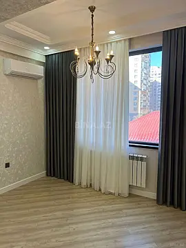 Satılır 3 otaqlı mənzil 124 m²