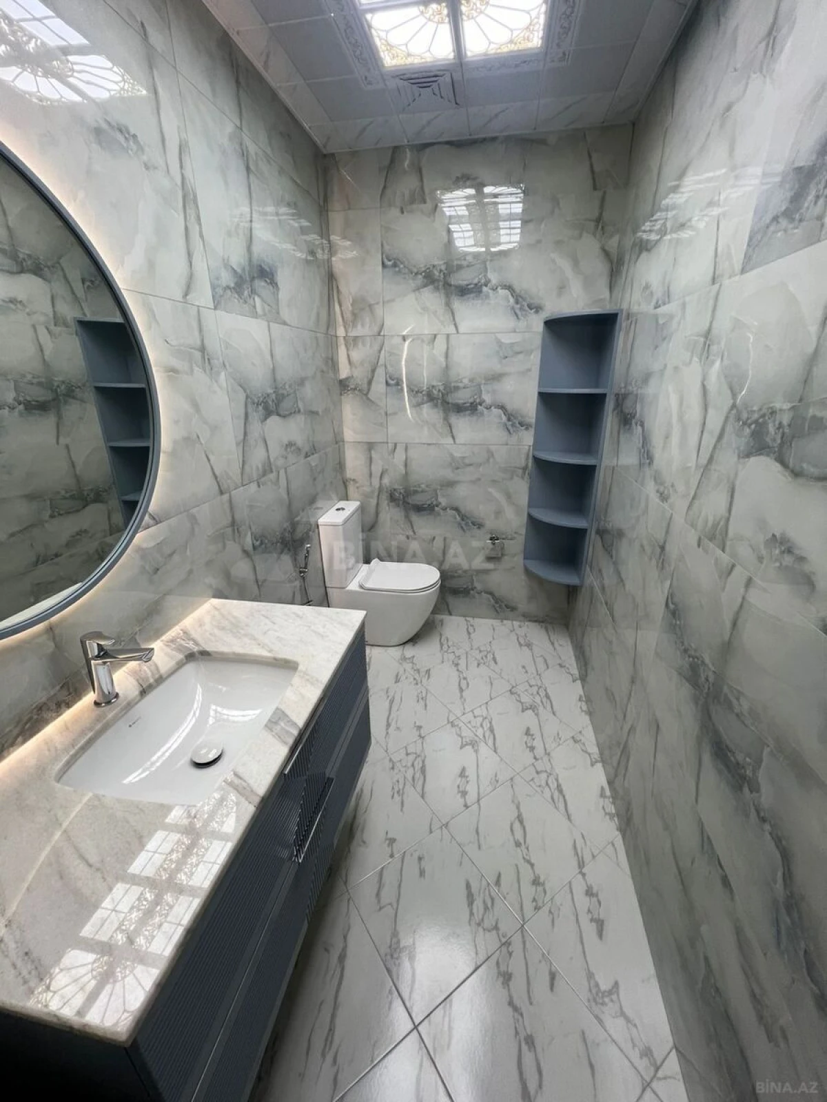 Satılır 3 otaqlı mənzil 124 m²