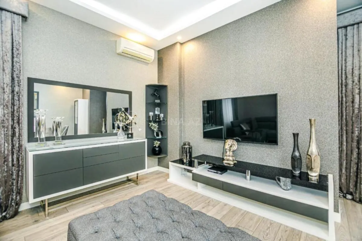 Kirayə verilir 3 otaqlı mənzil 128 m²