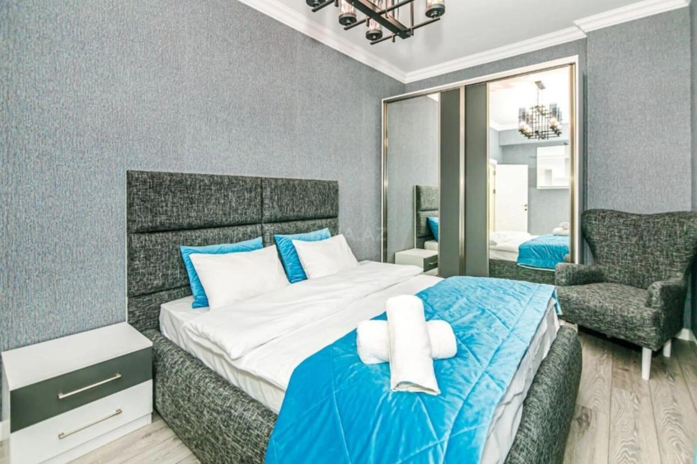 Kirayə verilir 3 otaqlı mənzil 128 m²