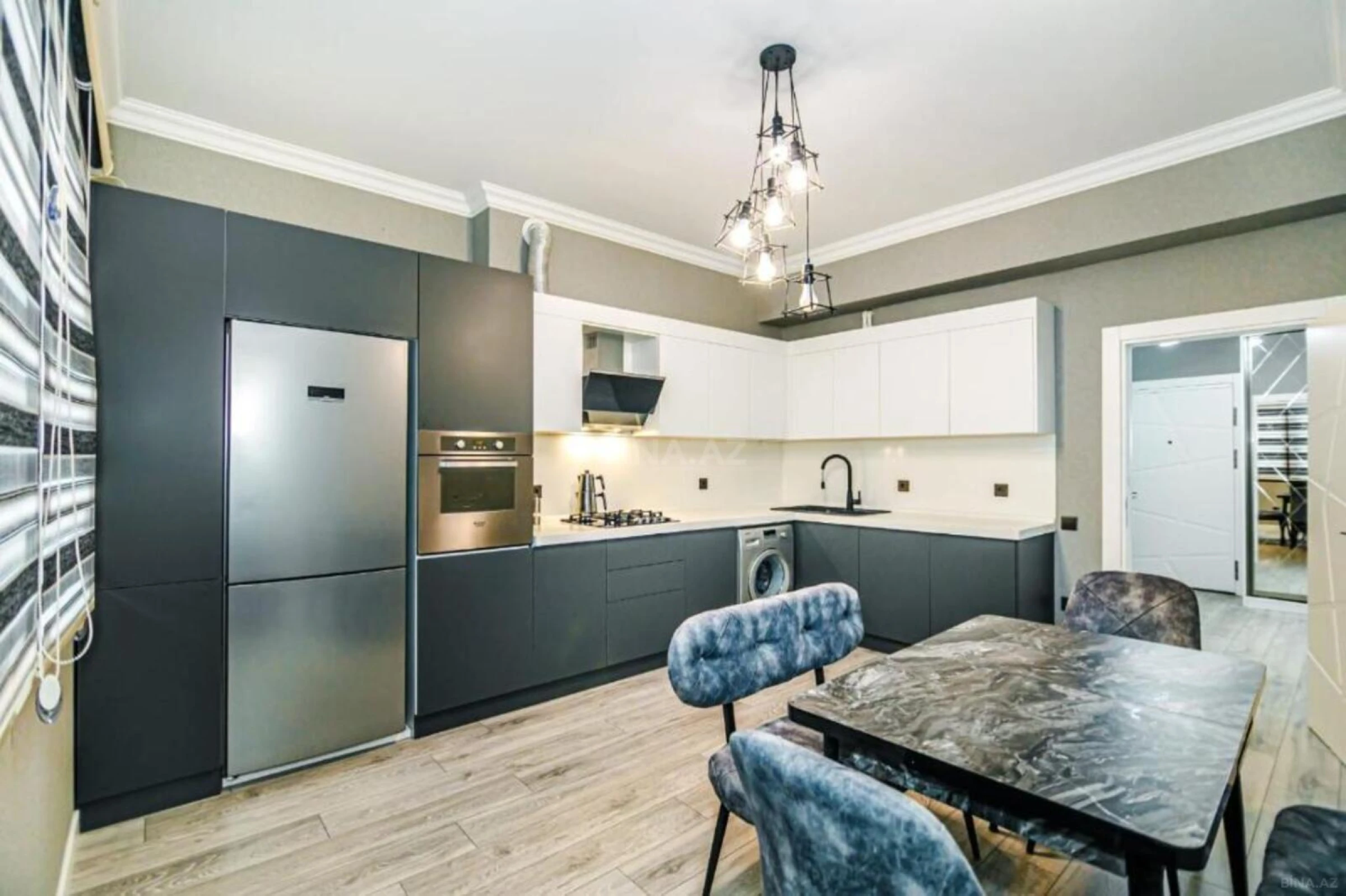 Kirayə verilir 3 otaqlı mənzil 128 m²