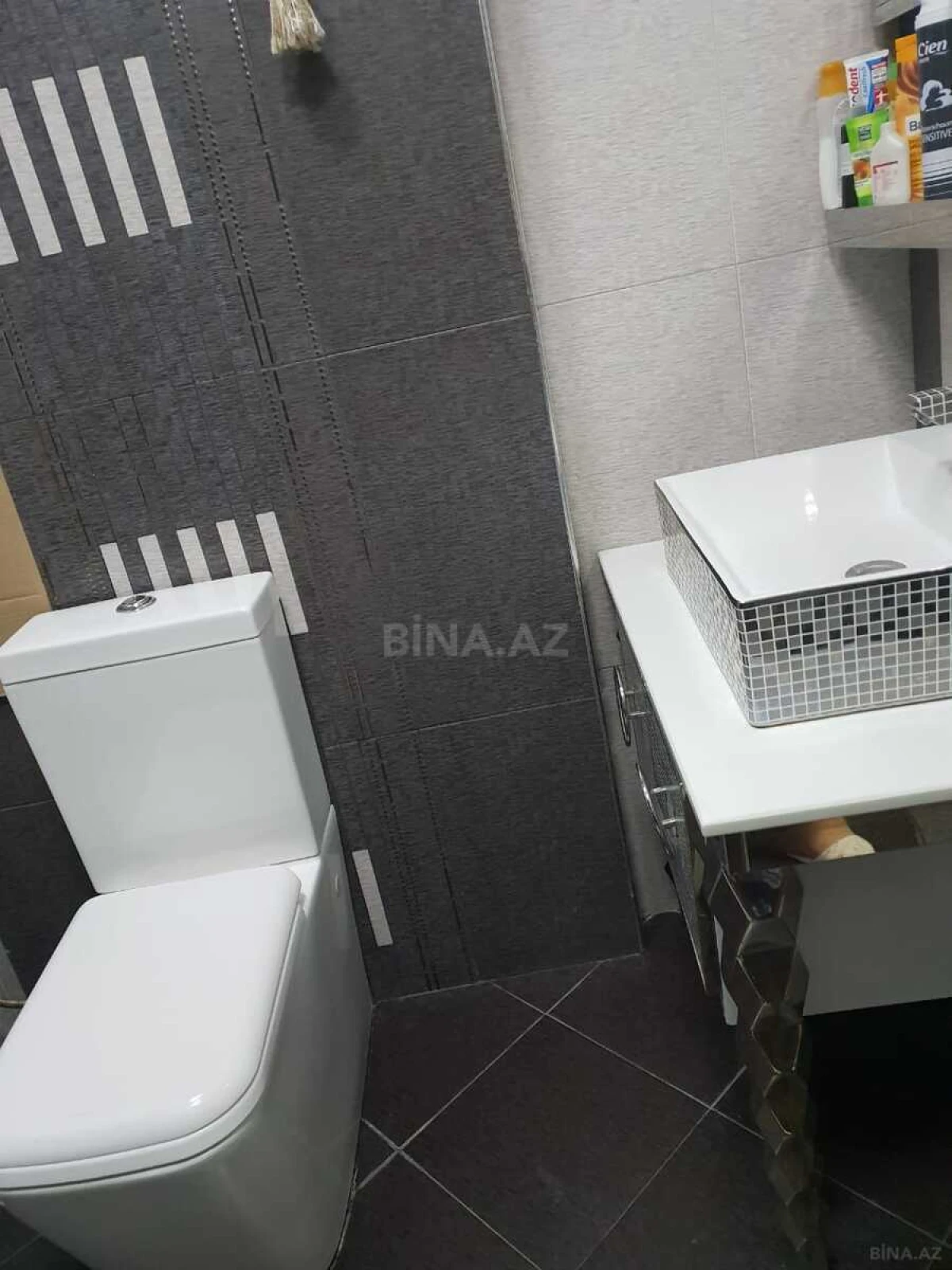 Satılır 2 otaqlı mənzil 70 m²