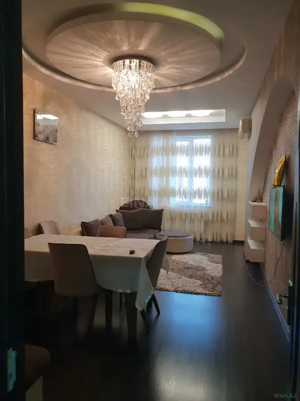 Satılır 2 otaqlı mənzil 70 m²