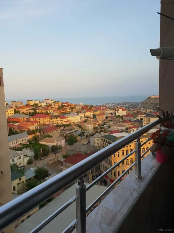 Satılır 2 otaqlı mənzil 70 m²