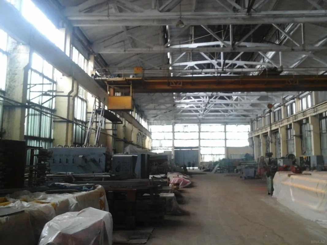 Kirayə verilir obyekt 2800 m²